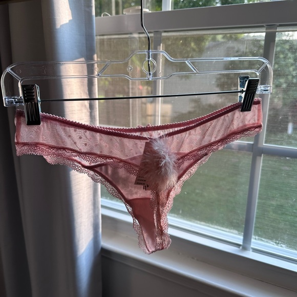VICTORIAS SECRET THONG - Picture 4 of 4